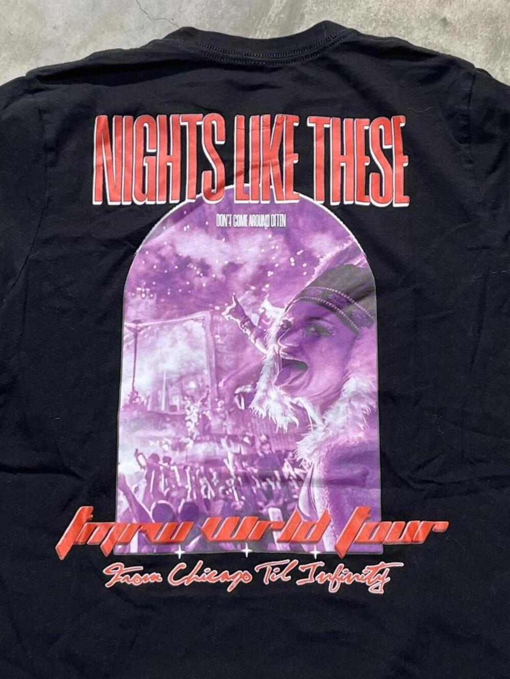 TMRW Preowned Medium T-shirt